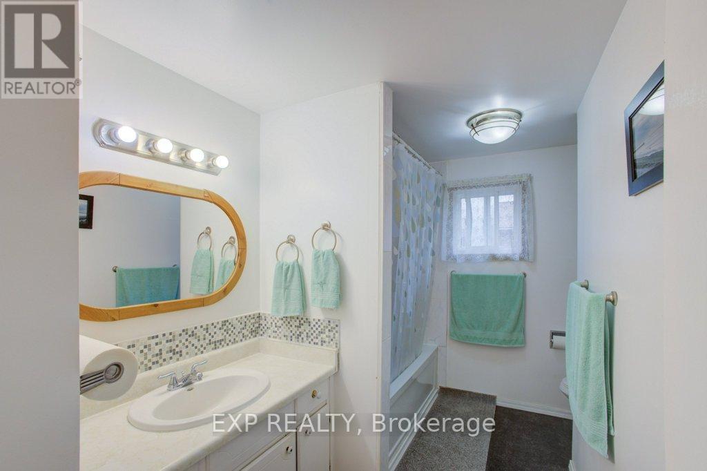 44 MADISON AVENUE - 17