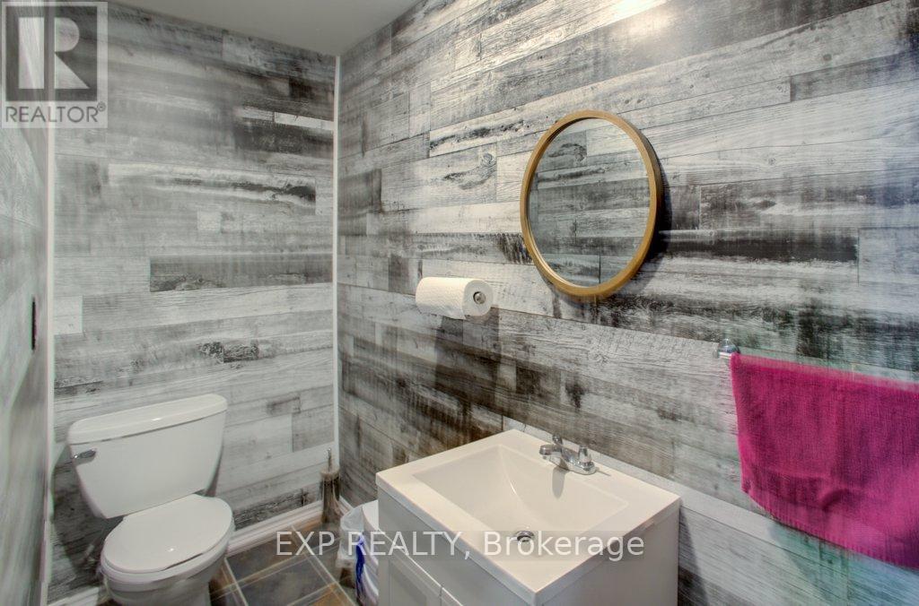 44 MADISON AVENUE - 24