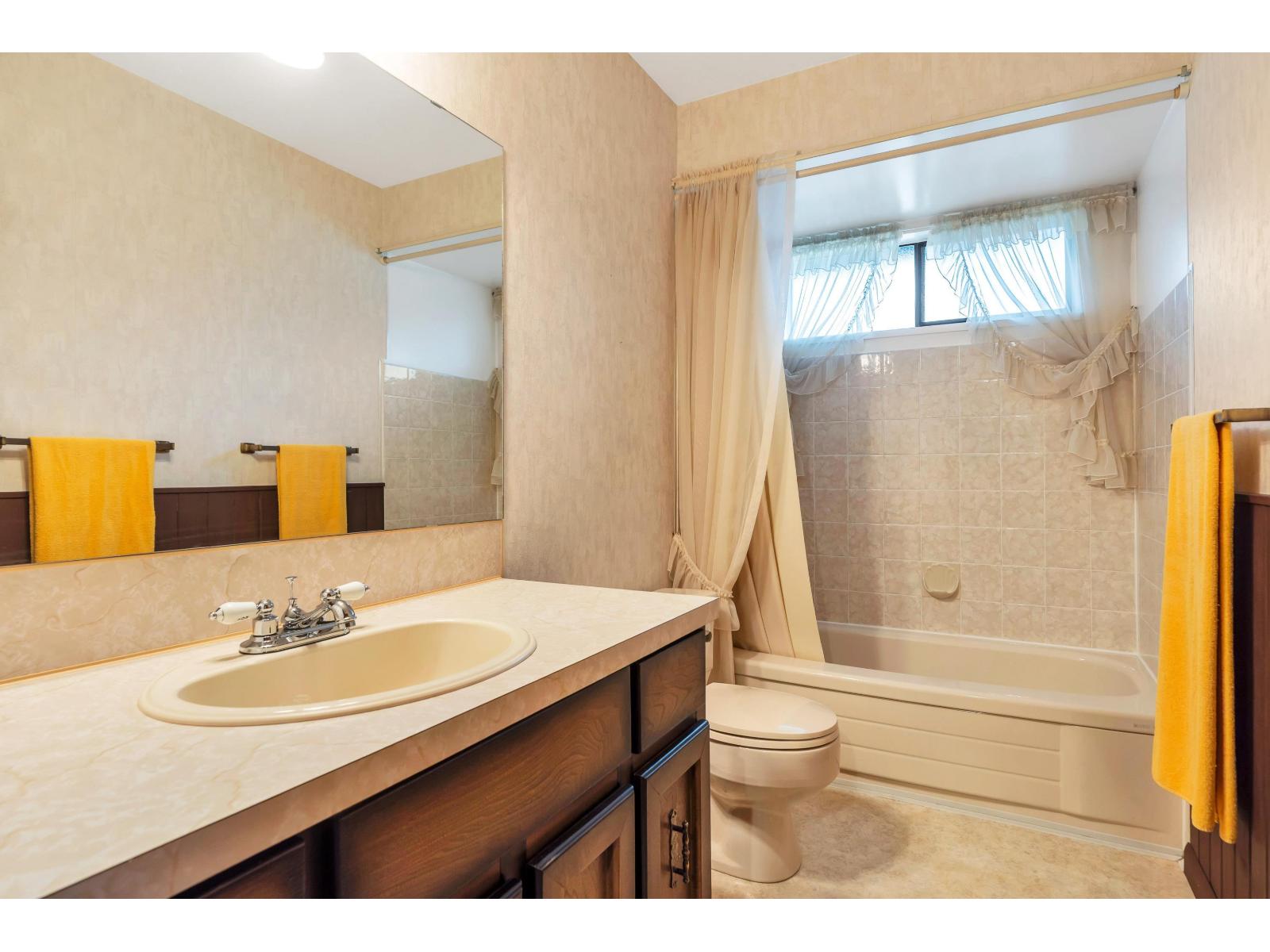 3 Bed, 3 Bath House for Sale in Surrey – 14543 91B AVENUE, Surrey - Image 27