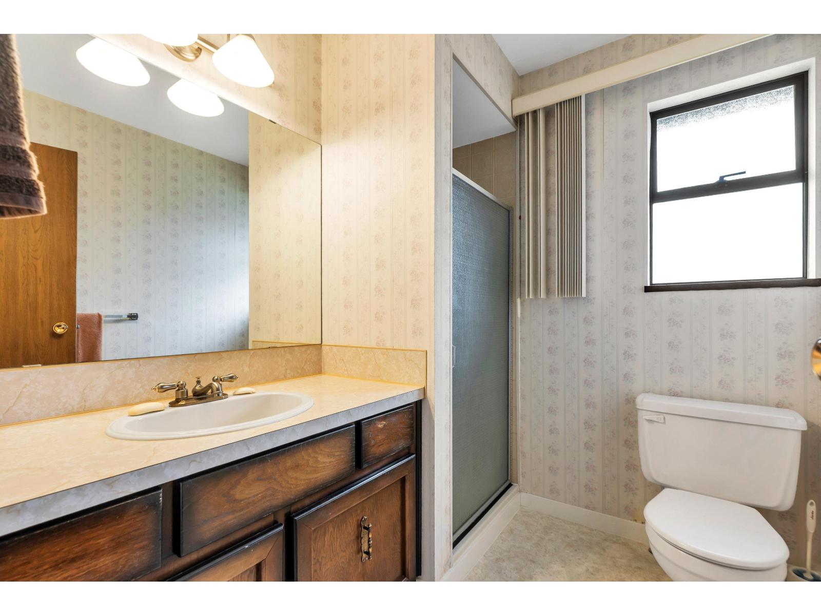 3 Bed, 3 Bath House for Sale in Surrey – 14543 91B AVENUE, Surrey - Image 2
