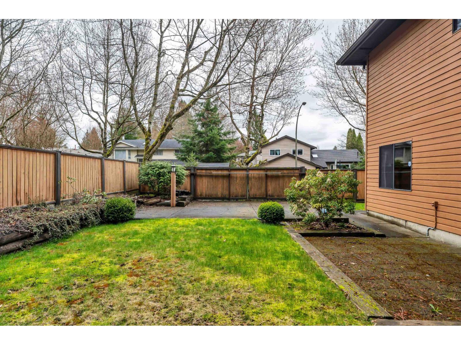 3 Bed, 3 Bath House for Sale in Surrey – 14543 91B AVENUE, Surrey - Image 12