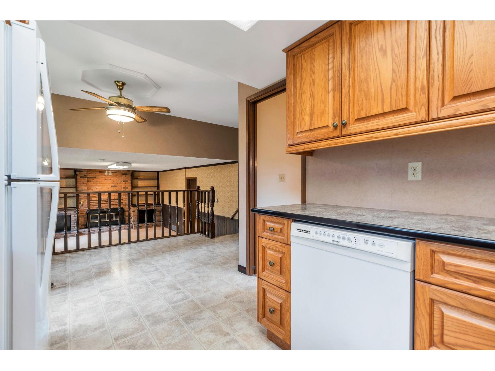 3 Bed, 3 Bath House for Sale in Surrey – 14543 91B AVENUE, Surrey - Image 34