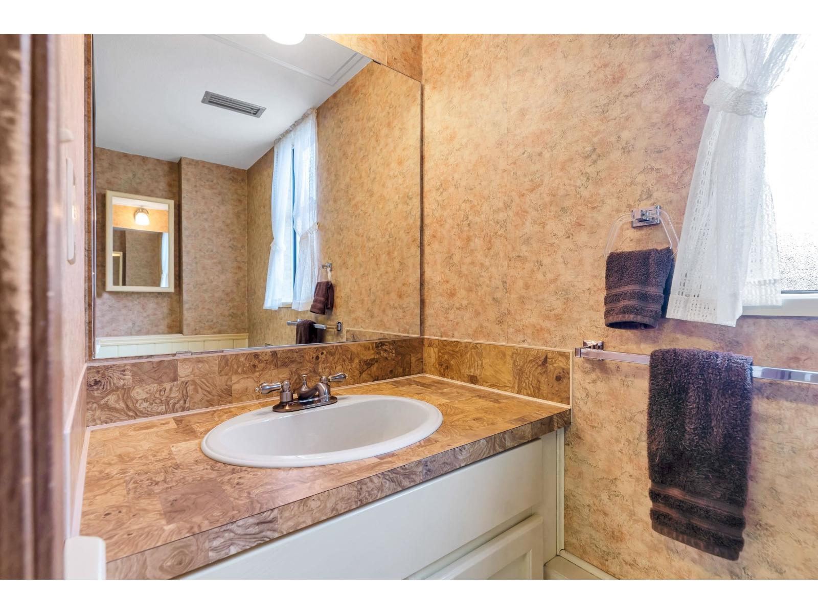 3 Bed, 3 Bath House for Sale in Surrey – 14543 91B AVENUE, Surrey - Image 17
