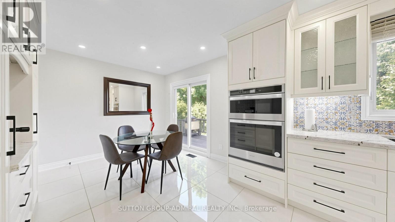 32 NORTHWOOD DRIVE - 6