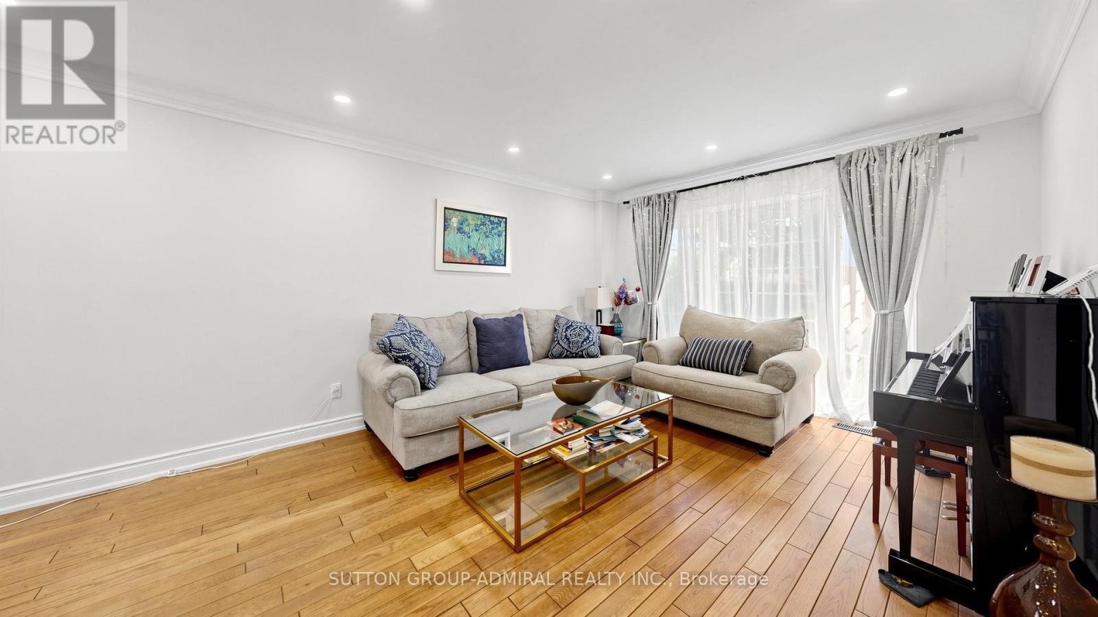 32 NORTHWOOD DRIVE - 7