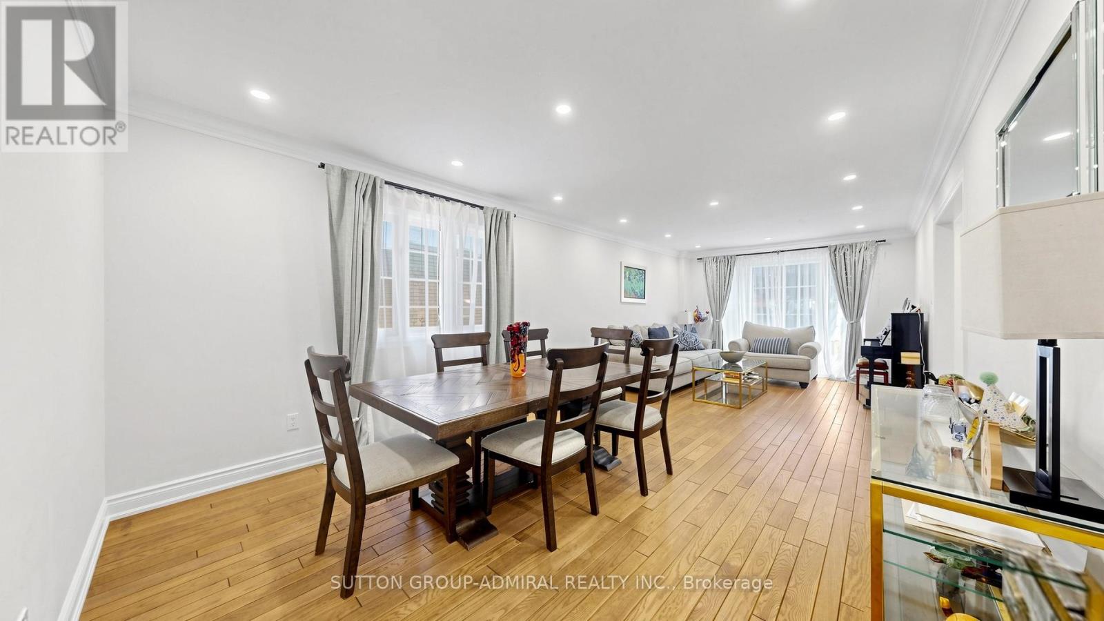 32 NORTHWOOD DRIVE - 8
