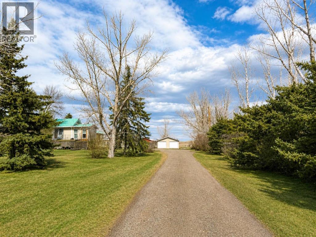 292234 Township Road 264 - 21