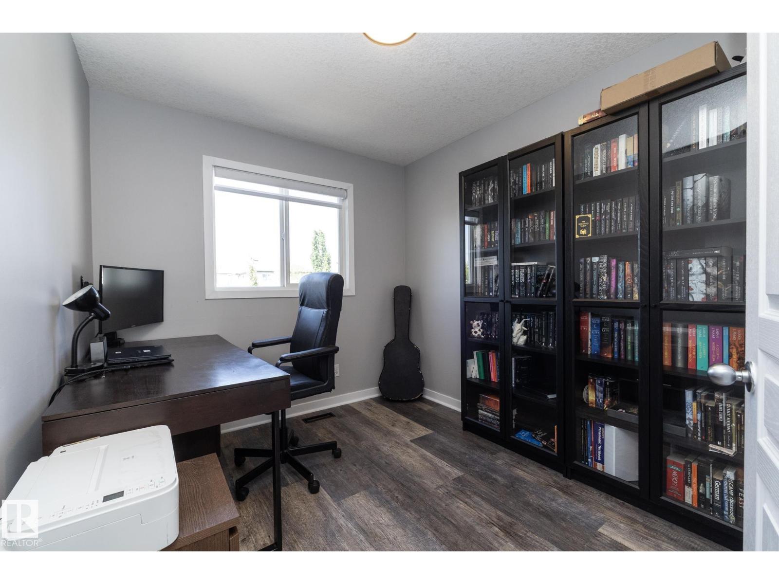 4204 161 AV NW - 10