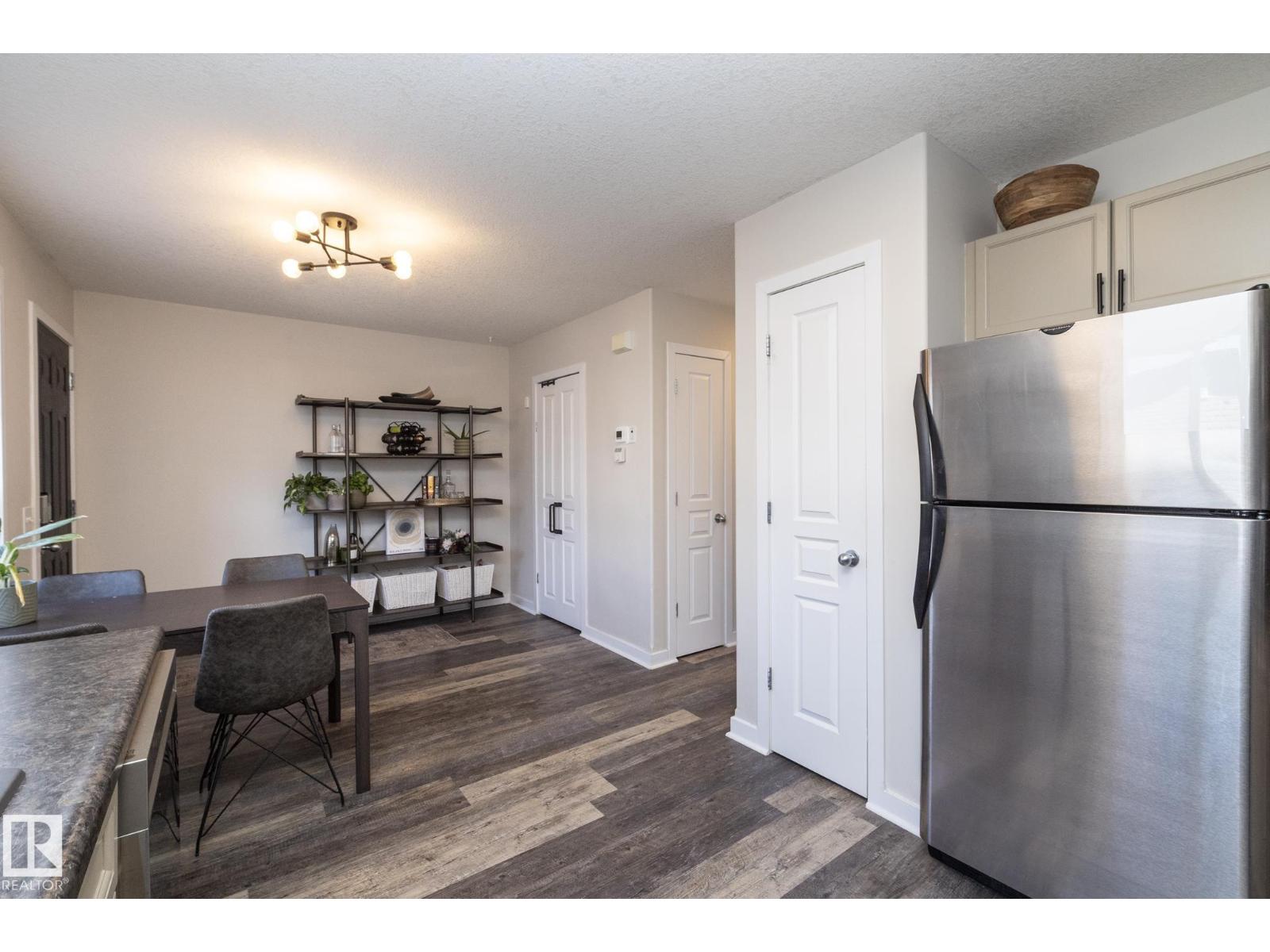4204 161 AV NW - 7