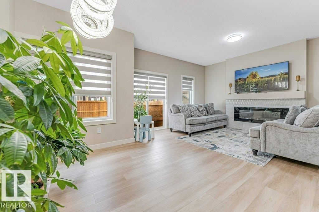 1459 Cherniak WY SW - 13