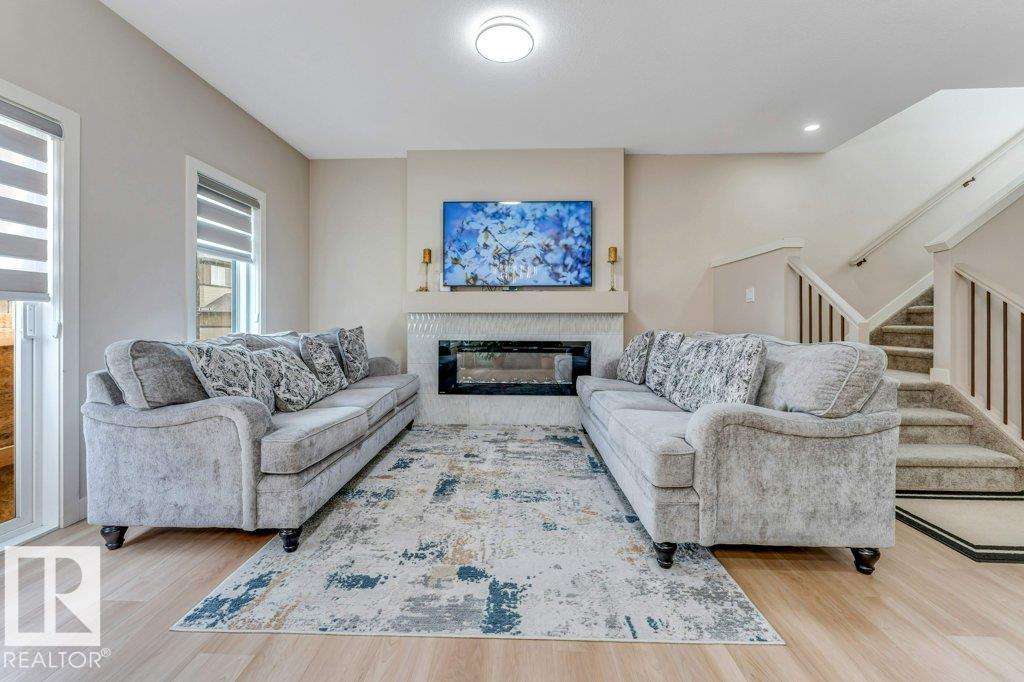 1459 Cherniak WY SW - 9