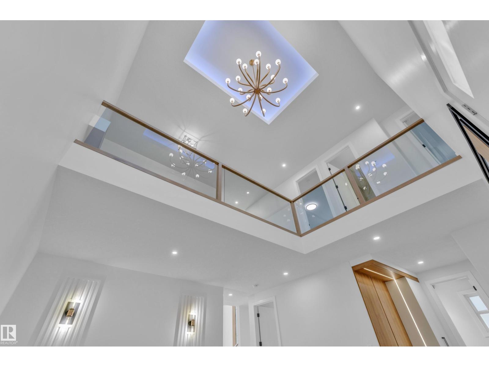2631 64 AVE NE - 14