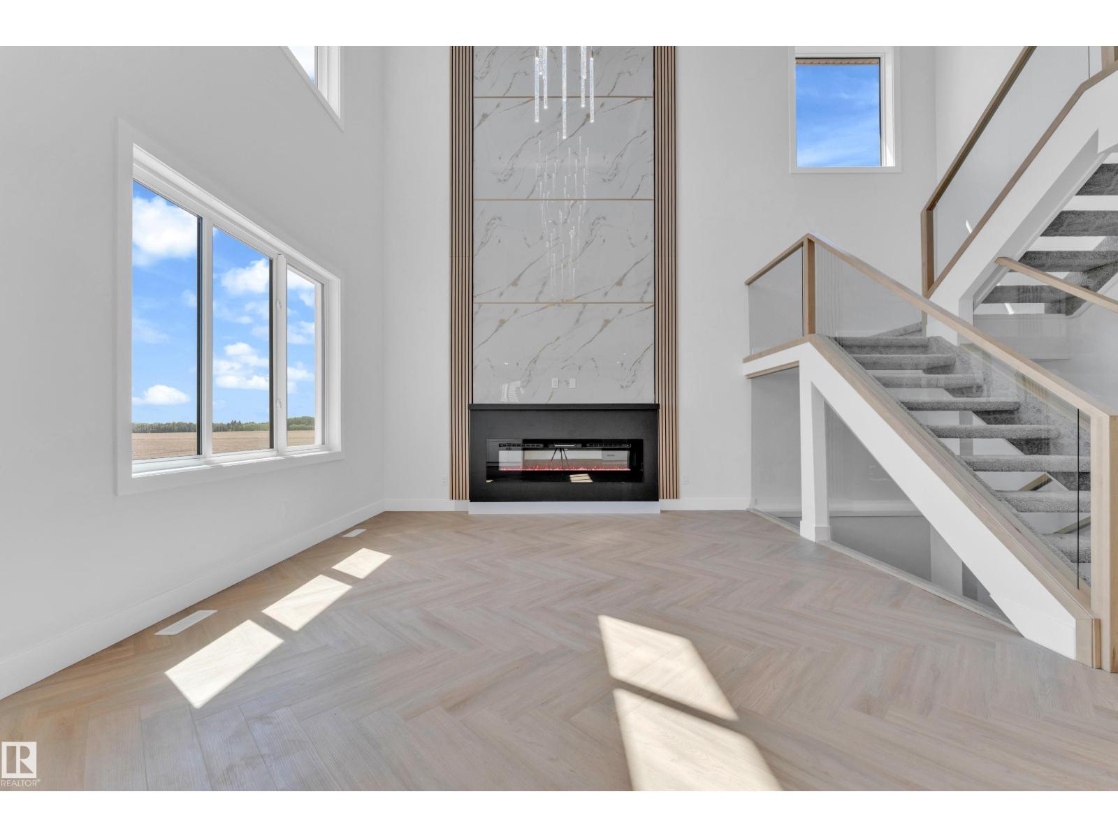 2631 64 AVE NE - 26