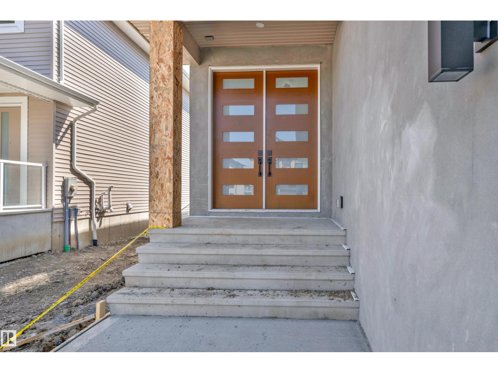 2631 64 AVE NE - 6