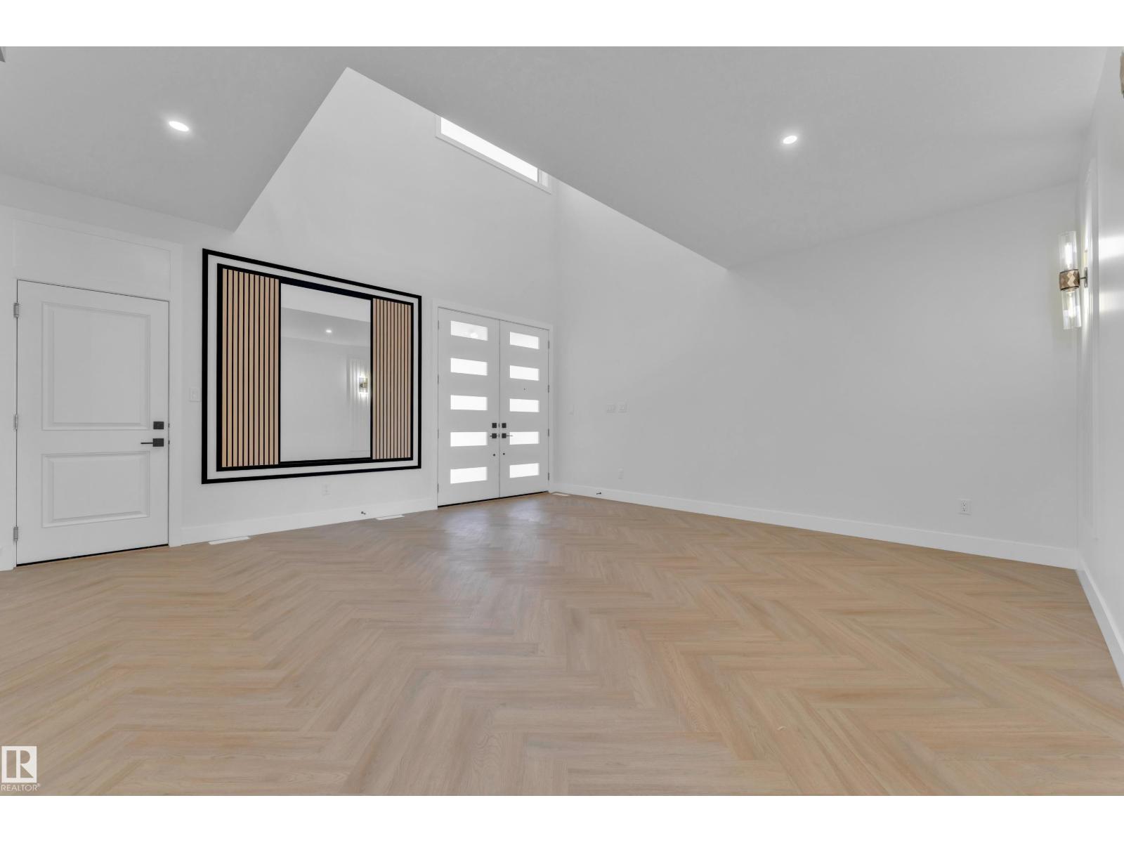 2631 64 AVE NE - 7
