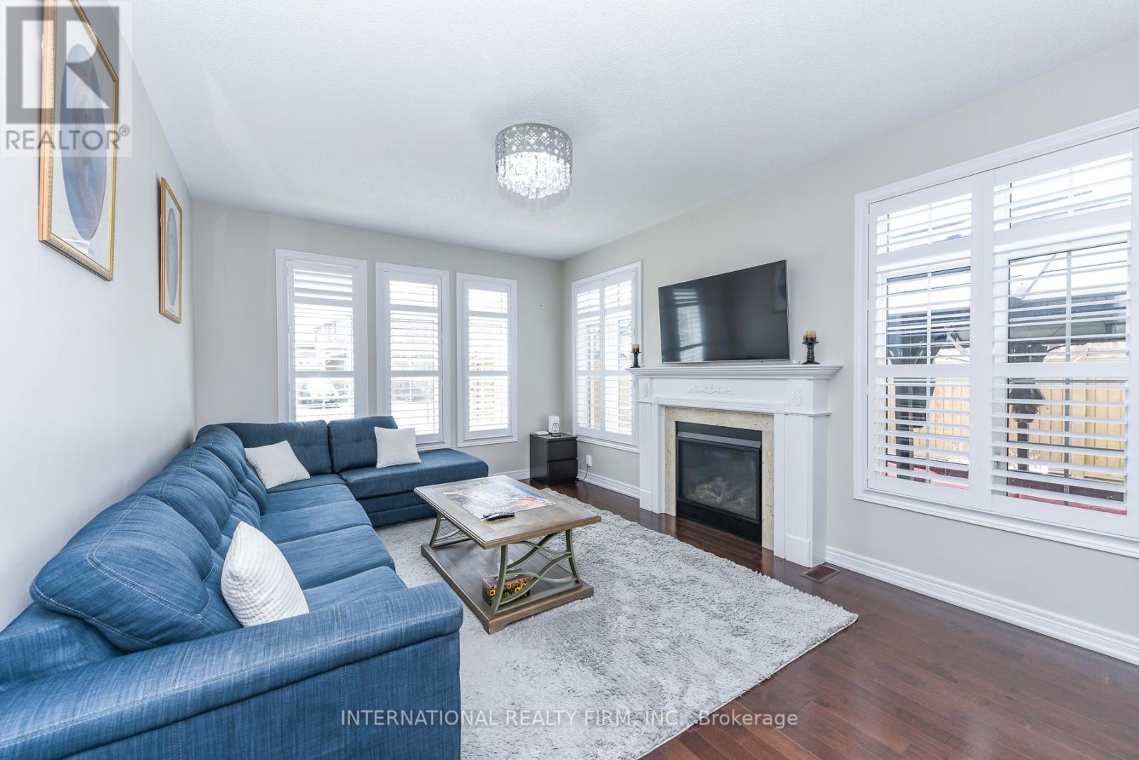 578 DOUGALL AVENUE - 7