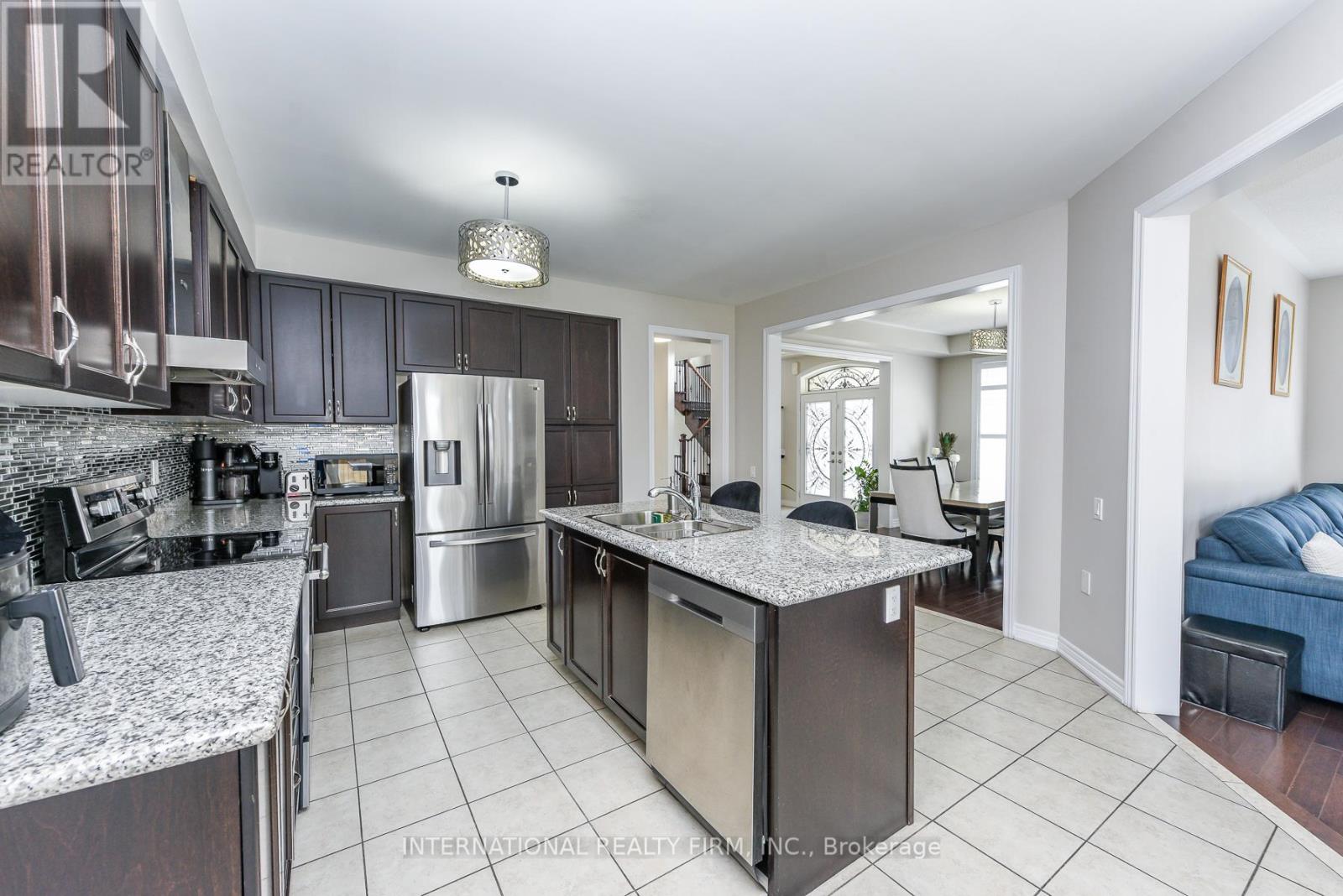 578 DOUGALL AVENUE - 9