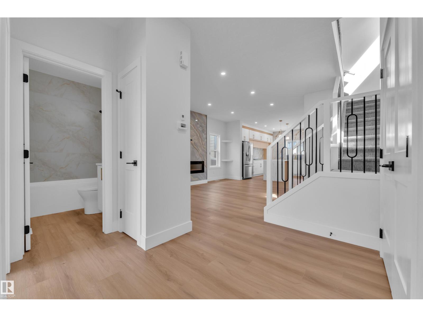 6092 179 ave nw NW - 7