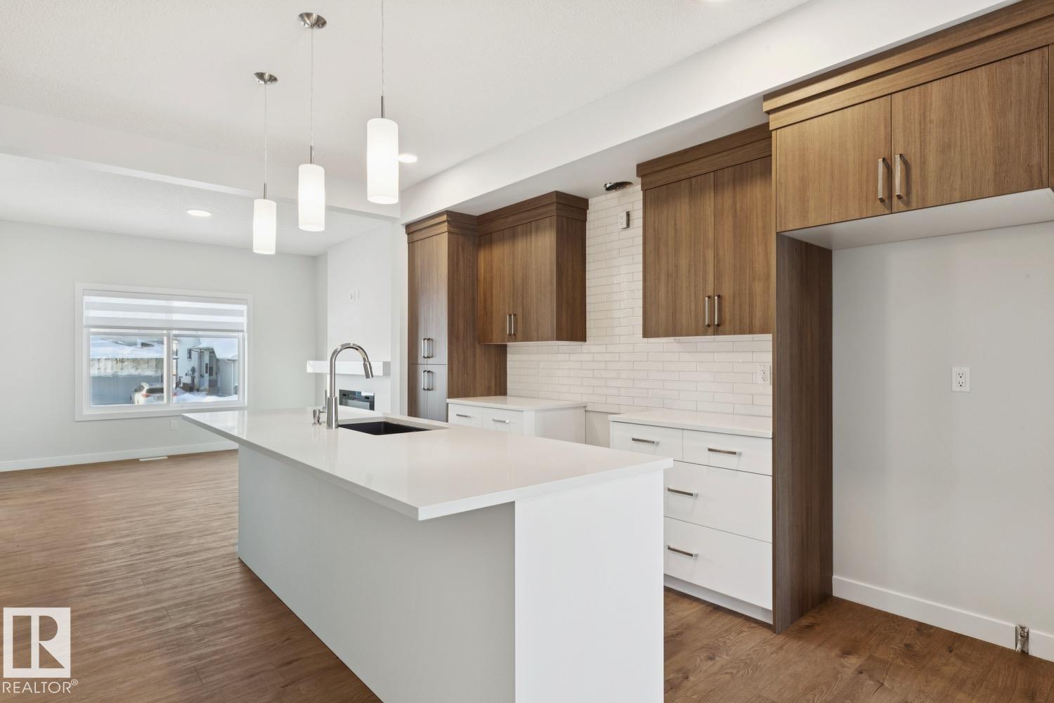 1081 BERG PL - 9
