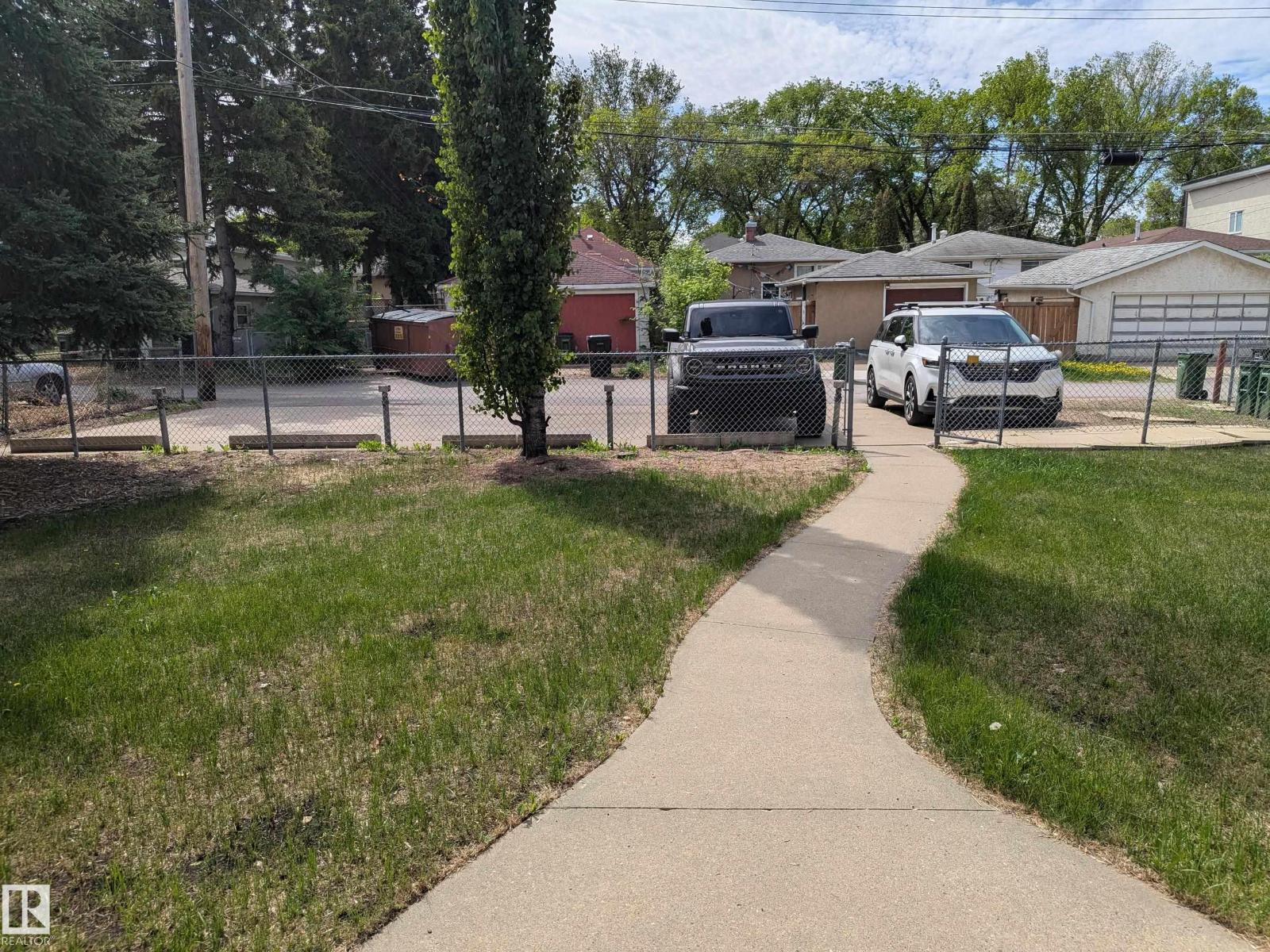 #1,2,3,4 10623 68 AV NW