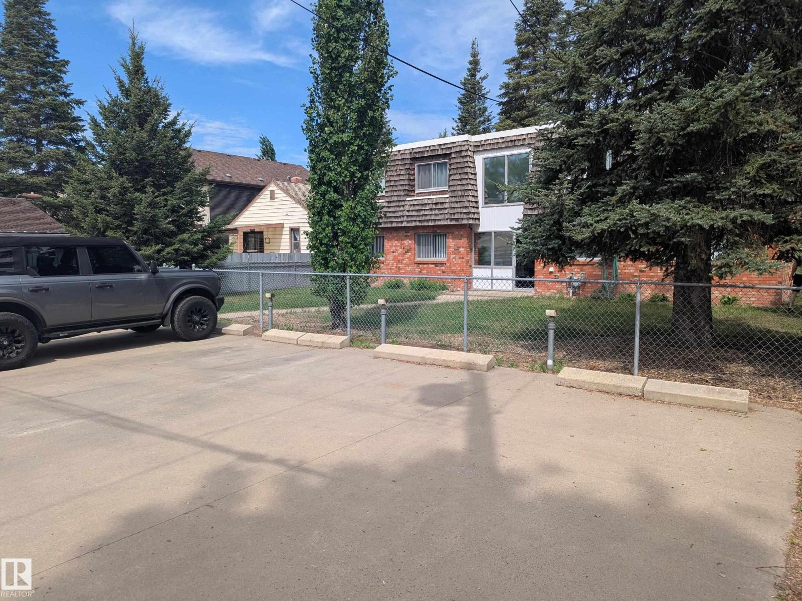 #1,2,3,4 10623 68 AV NW — photo 19