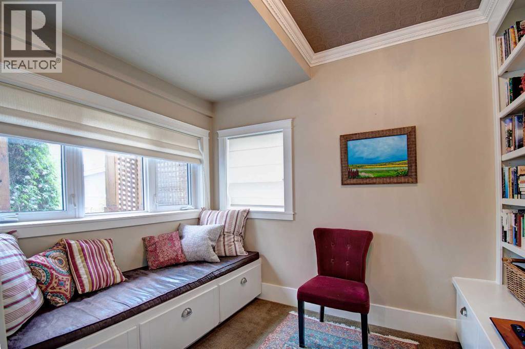616 9 Avenue NE - 10