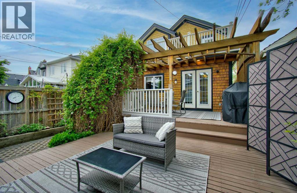 616 9 Avenue NE - 39