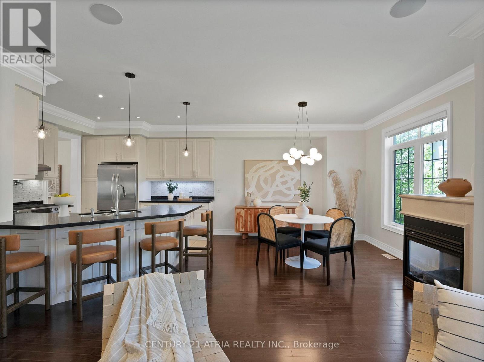 33 BLOORVIEW PLACE - 10