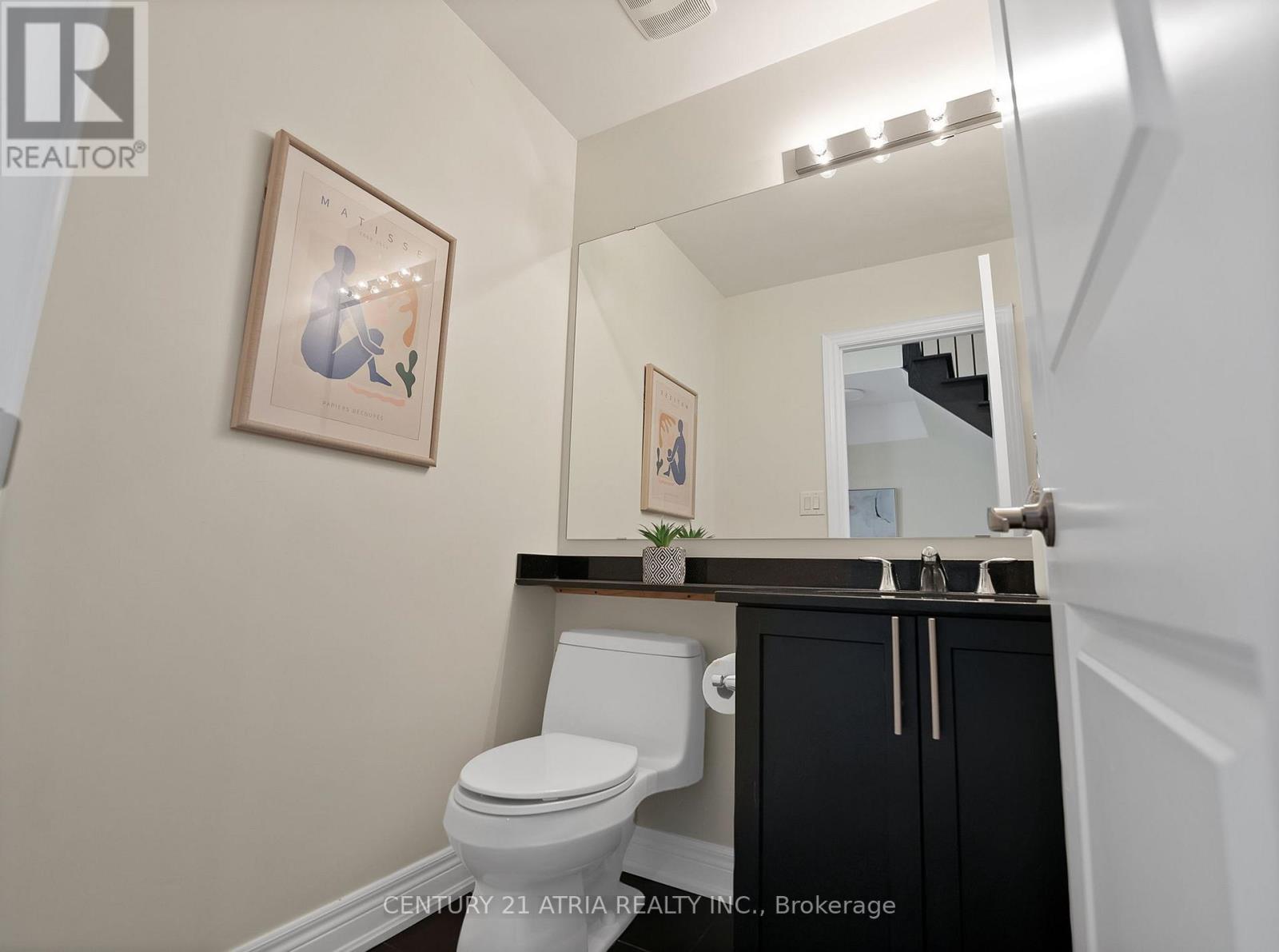 33 BLOORVIEW PLACE - 17
