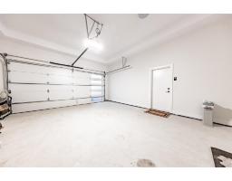 17849 E Barnston Drive, Surrey, BC V4N6T4 Photo 16