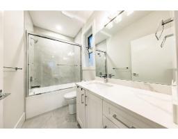 17849 E Barnston Drive, Surrey, BC V4N6T4 Photo 10