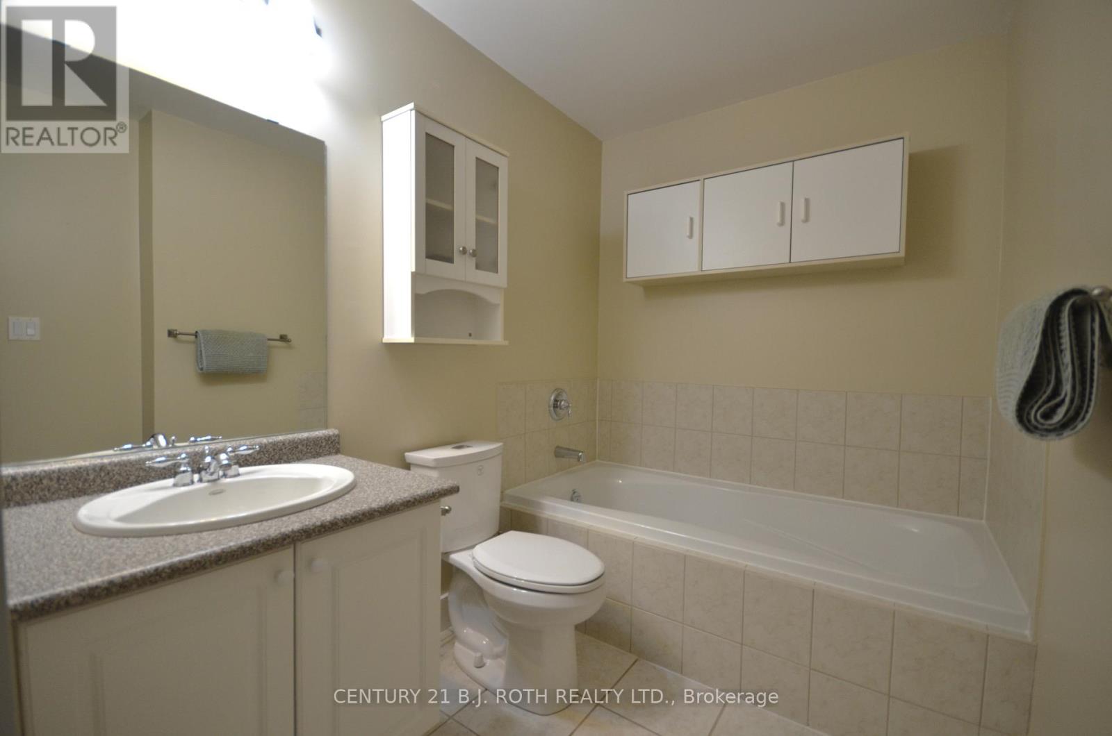 #311 140 CEDAR ISLAND ROAD - 32