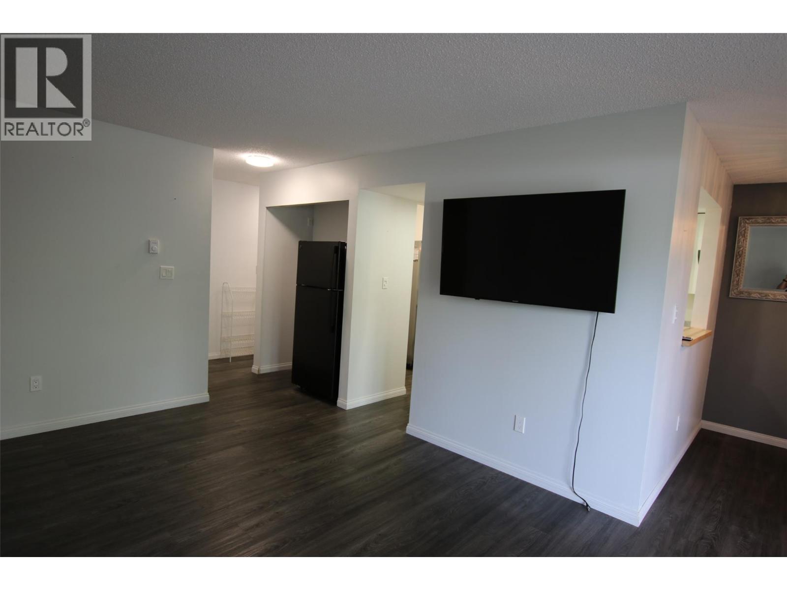 #113 185 Chamberlain Crescent - 10