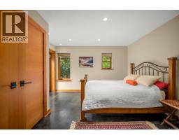 1257 Lynn Rd, Tofino, BC V0R2Z0 Photo 49