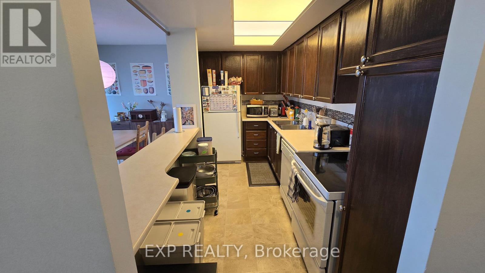 #1105 530 LAURIER AVENUE W - 6