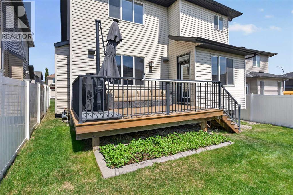 159 Sherwood Crescent NW - 4