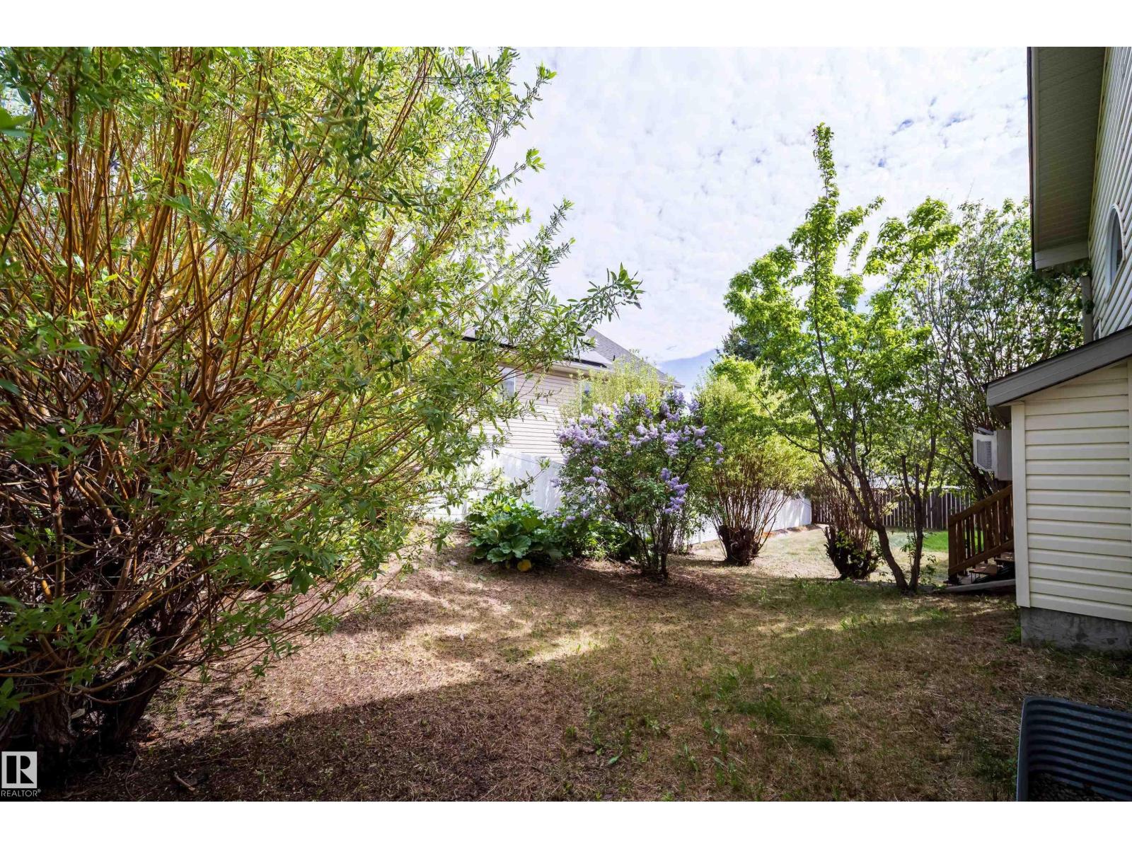 1212 ORMSBY LN NW - 33