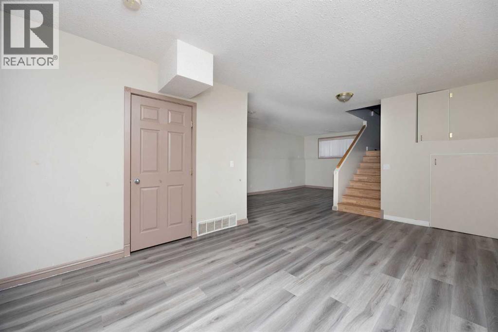 153 Leitner Gate, Fort McMurray