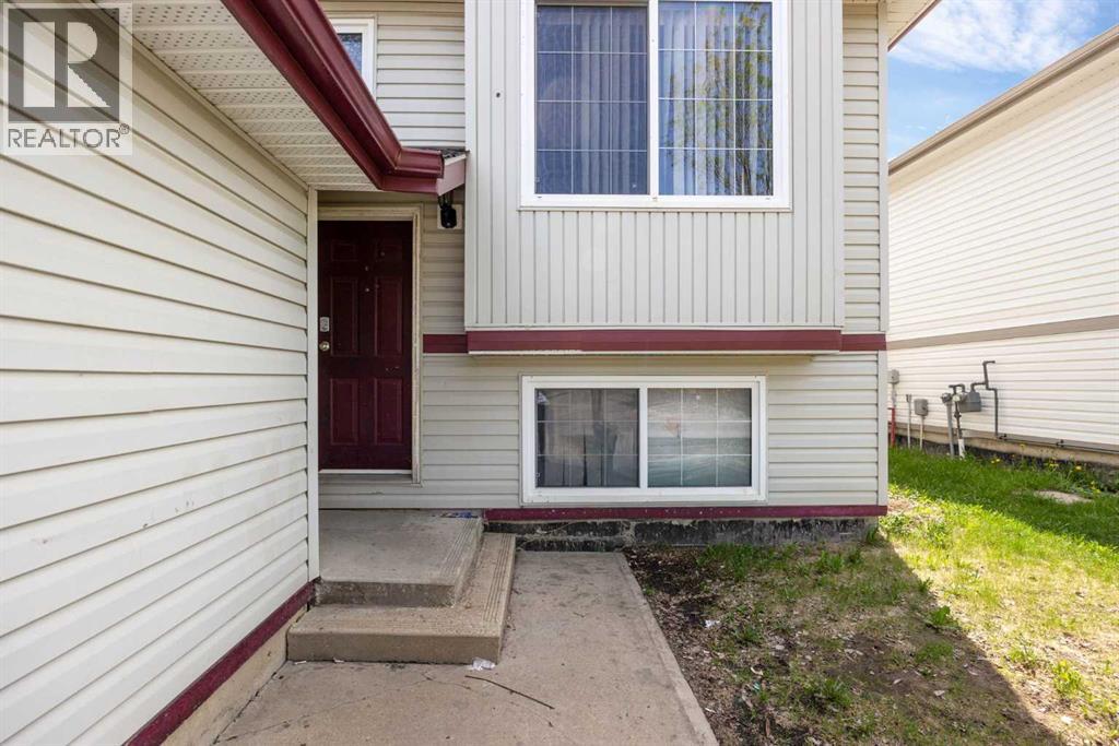153 Leitner Gate, Fort McMurray