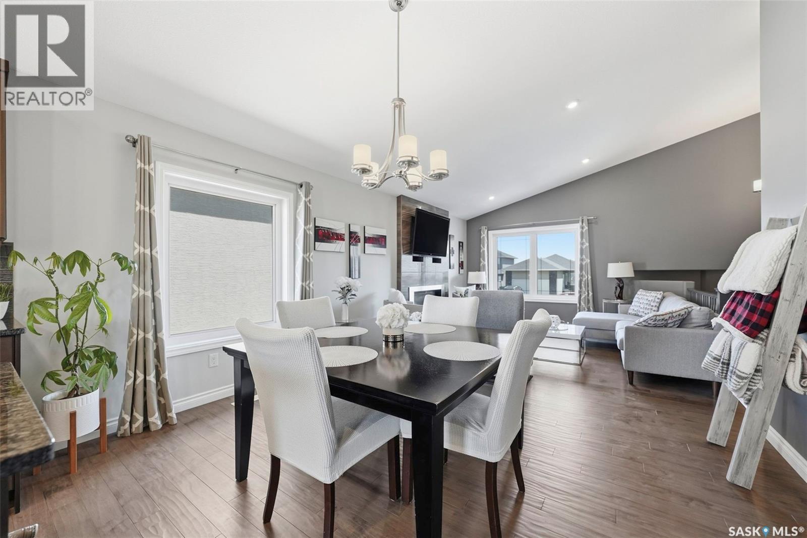 711 Sutter CRESCENT - 9