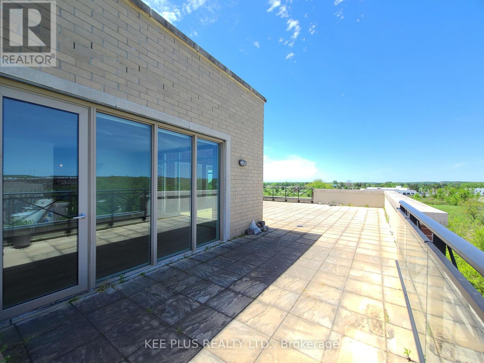 another view of wrap around terrace