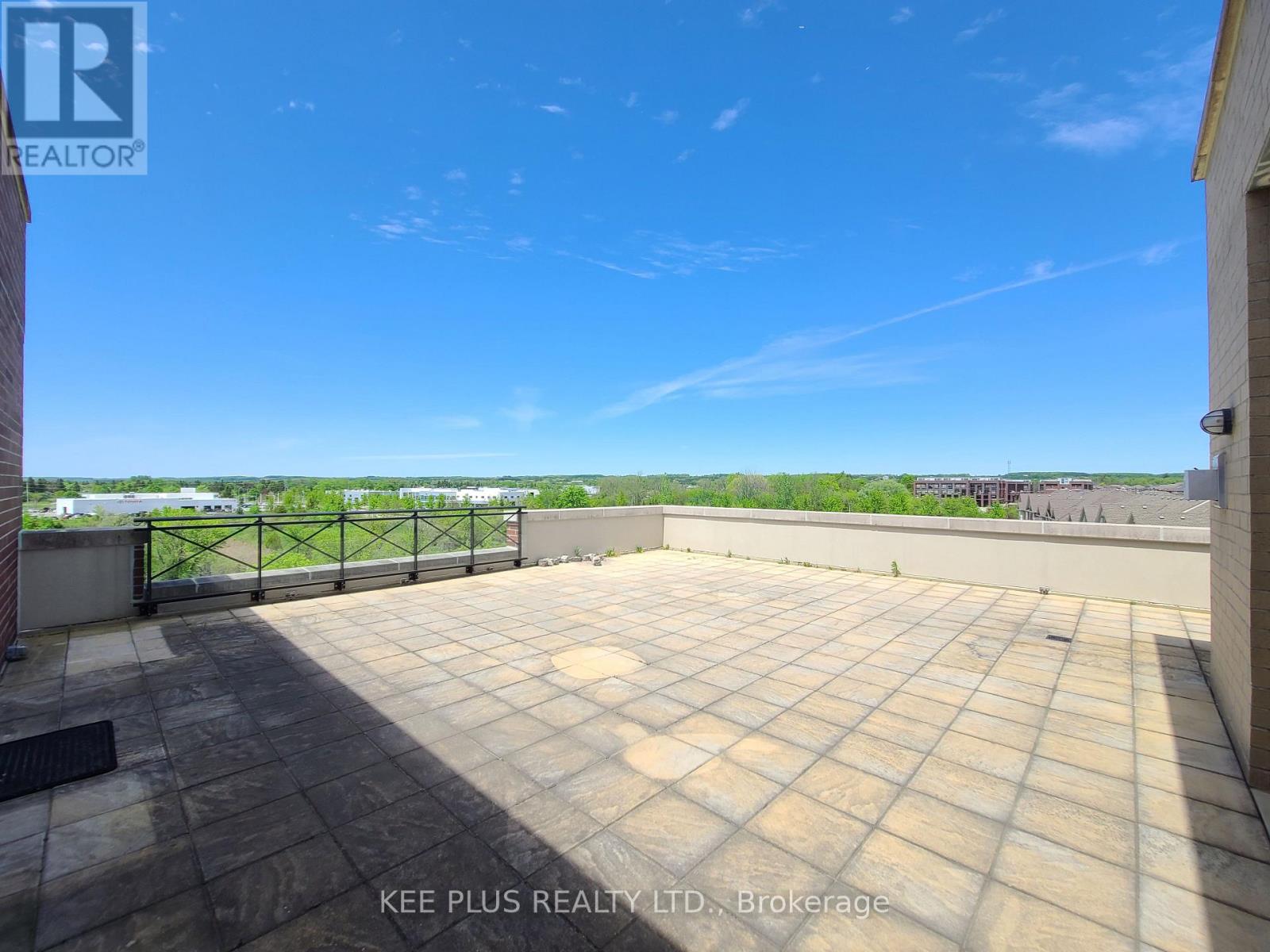 view of open terrace, corner unit on penthouse