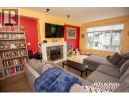 Ensuite - 302d 1115 Craigflower Rd, Esquimalt, BC V9A7R1 Photo 6