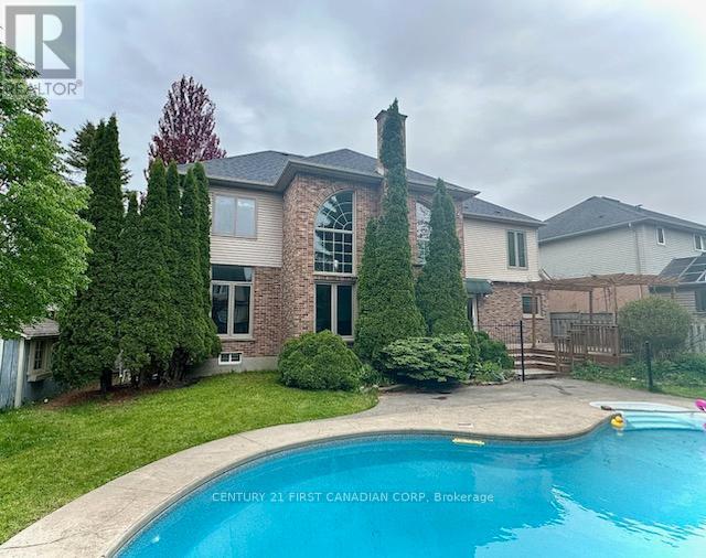 442 AMBLESIDE DRIVE - 32