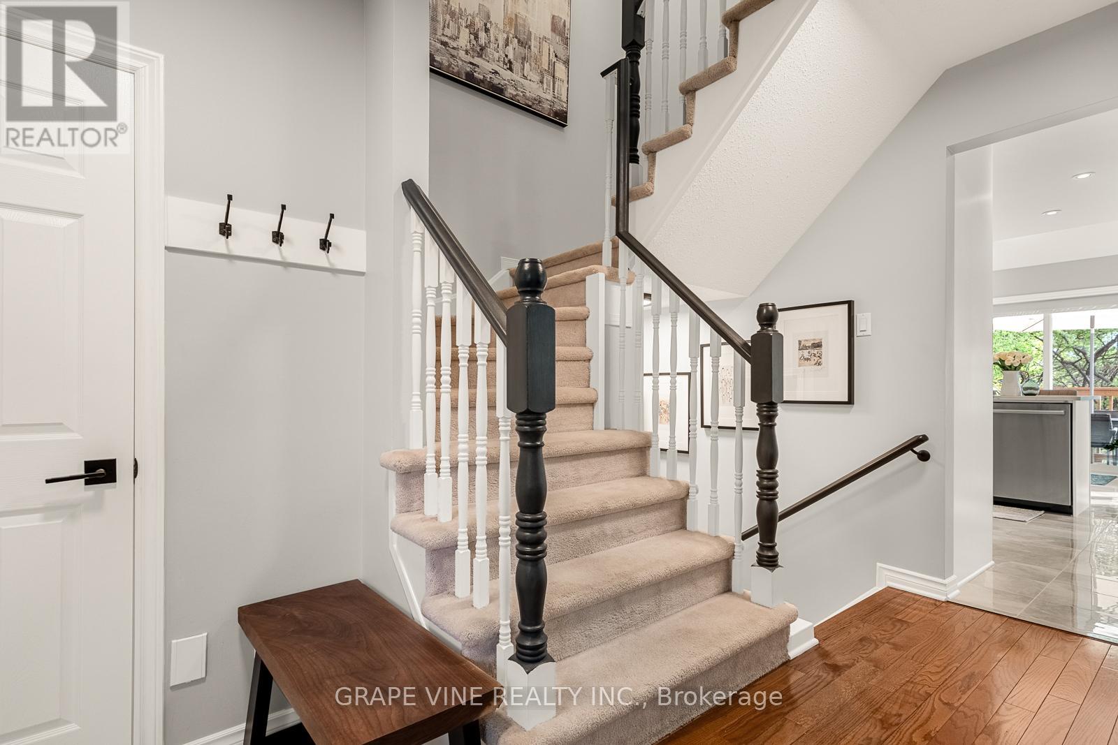 27 RAVENSCROFT COURT - 21