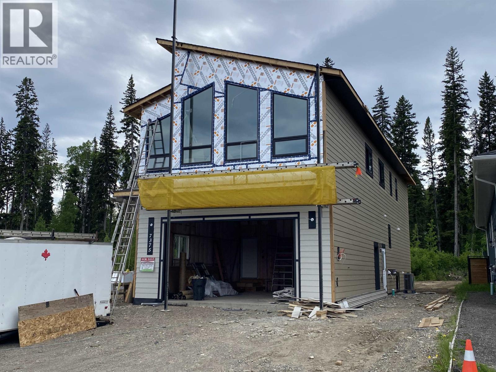 Front exterior of 7375 FOXRIDGE AVENUE · Prince George, BC