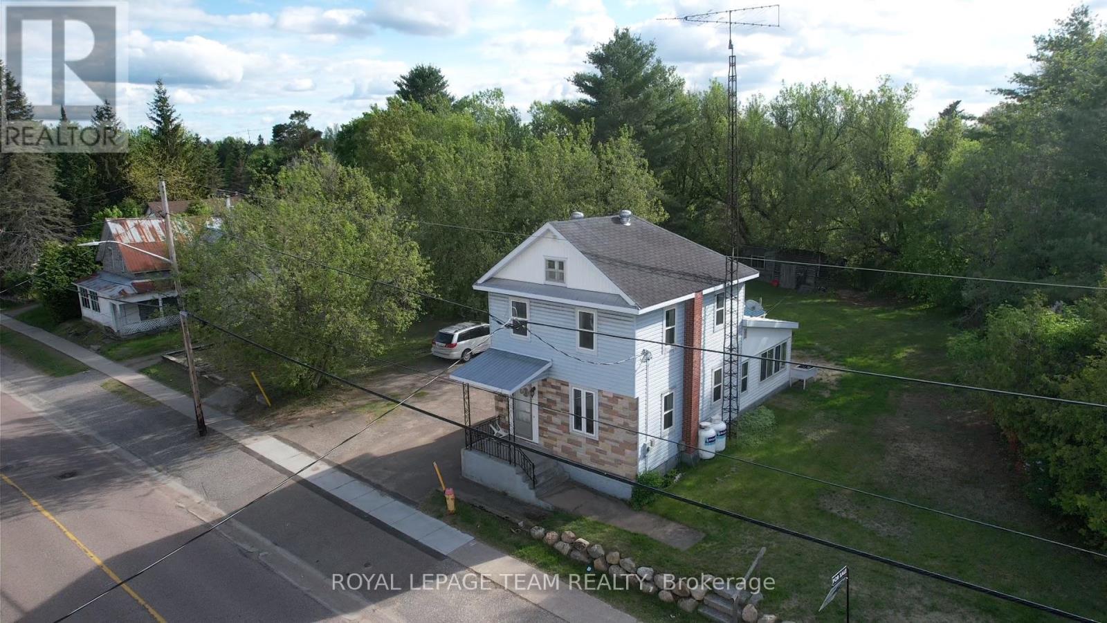 190 QUEEN STREET - 12