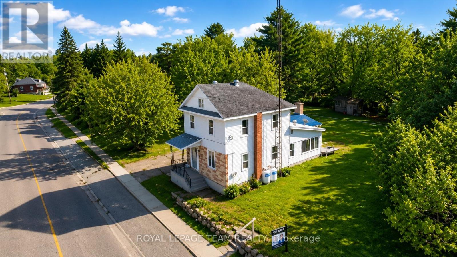 190 QUEEN STREET - 6