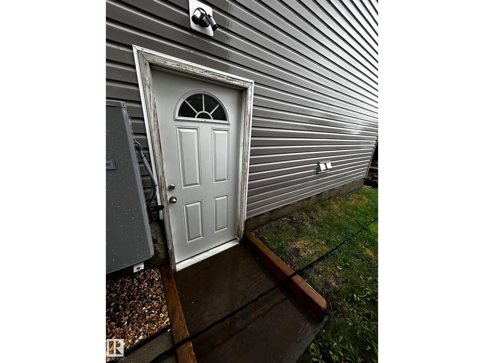 1868 30 ST NW NW - Photo 11