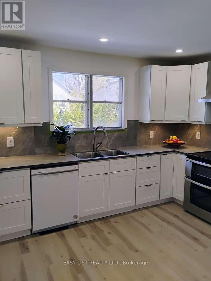 60 MARIPOSA AVENUE - 14